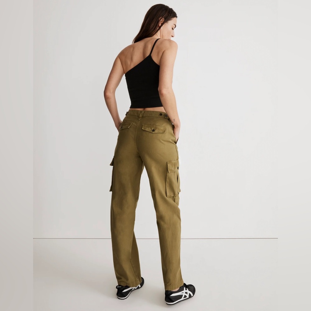 NWT Madewell Garment-Dyed Low-Slung Straight Cargo Pants in Classic Olive - Picture 2 of 14